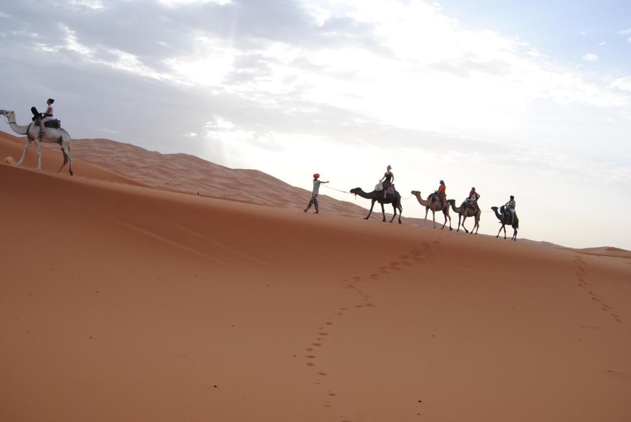 Erg Chebbi Stars Camp Merzouga Exterior foto