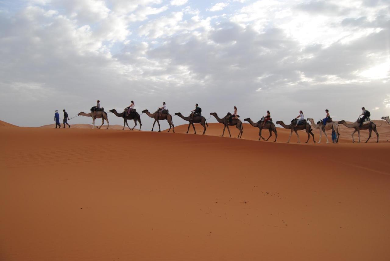 Erg Chebbi Stars Camp Merzouga Exterior foto