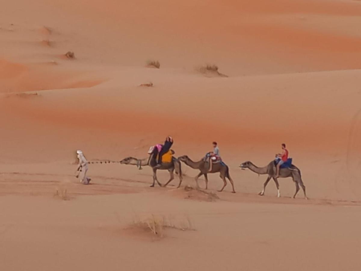 Erg Chebbi Stars Camp Merzouga Exterior foto